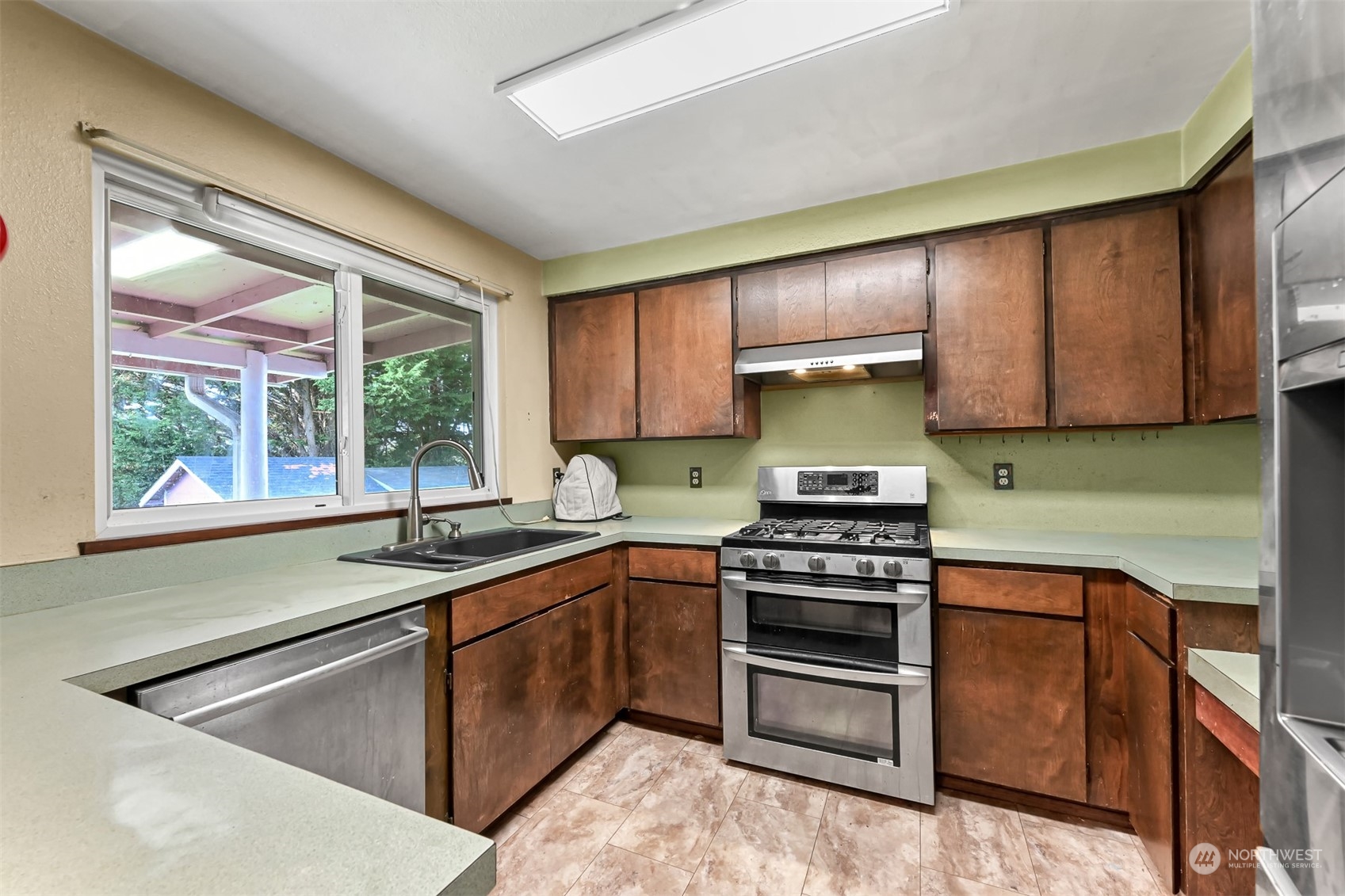 2305 North Laventure Road Mount Vernon, WA 98273 - Photo 8 of 29 Gallery Image 8