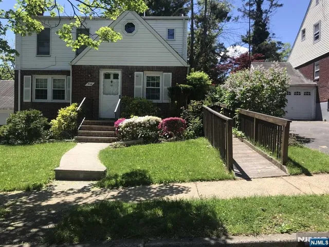 $699,000 | 40 Dohrman Avenue, Teaneck, NJ 07666