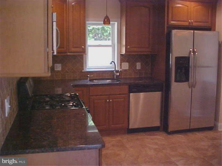 400 West Rose Valley Road Wallingford, PA 19086 - Photo 2 of 20 Kitchen