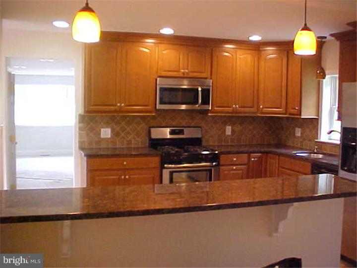 400 West Rose Valley Road Wallingford, PA 19086 - Photo 3 of 20 Kitchen