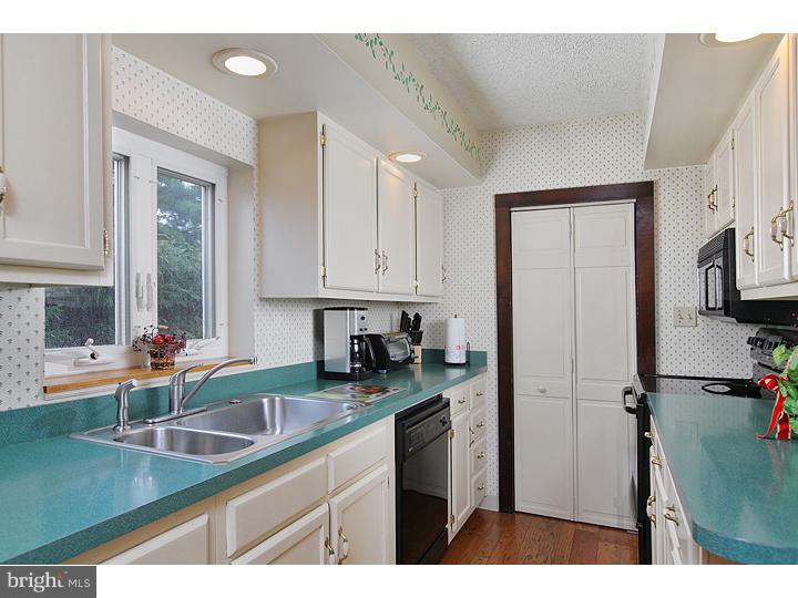 411 Crown Point Road Thorofare, NJ 08086 - Photo 8 of 20