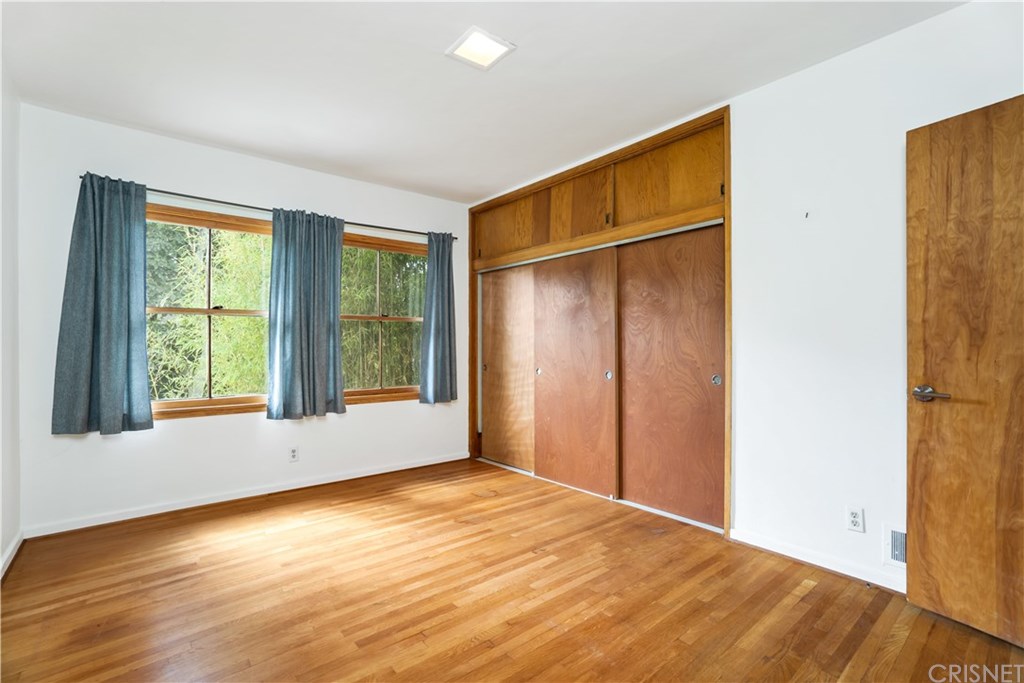 2007 Cambridge Place South Pasadena, CA 91030 - Photo 19 of 37 2nd Bedroom