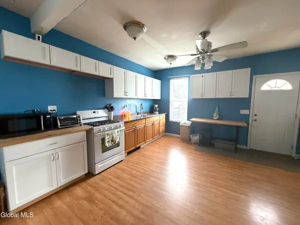 $181,500 | 202 East Main Street, Johnstown, NY 12095