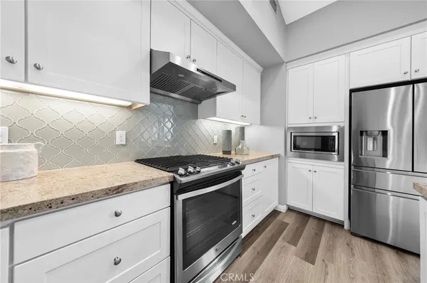 $1,168,800 | 202 Bishop Landing, Irvine, CA 92620