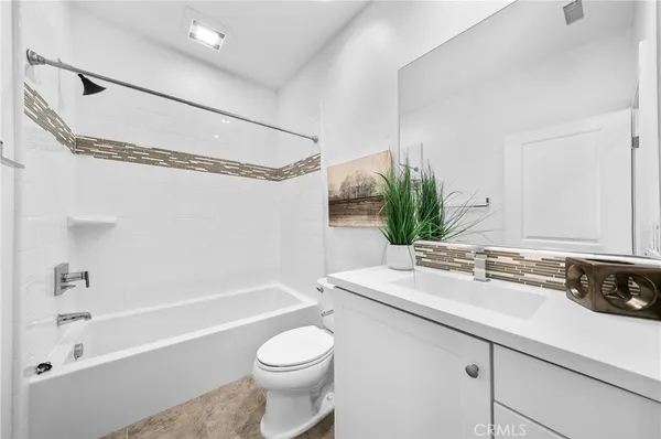 $1,149,000 | 202 Bishop Landing, Irvine, CA 92620