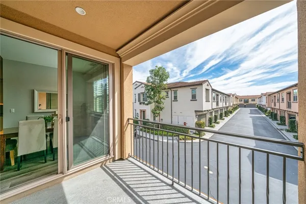 $1,168,800 | 202 Bishop Landing, Irvine, CA 92620
