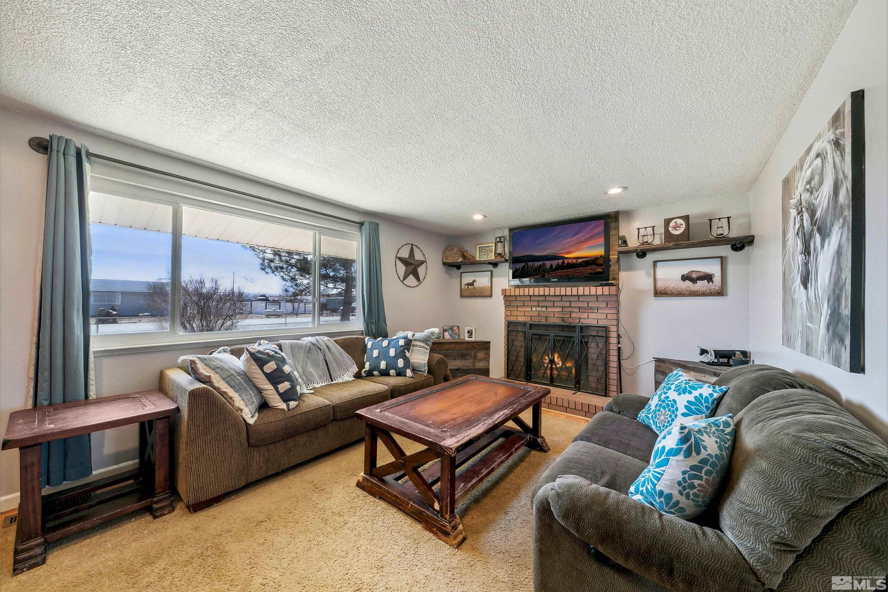 11765 Pepper Way Reno, NV 89506 - Photo 6 of 33 Photo 6