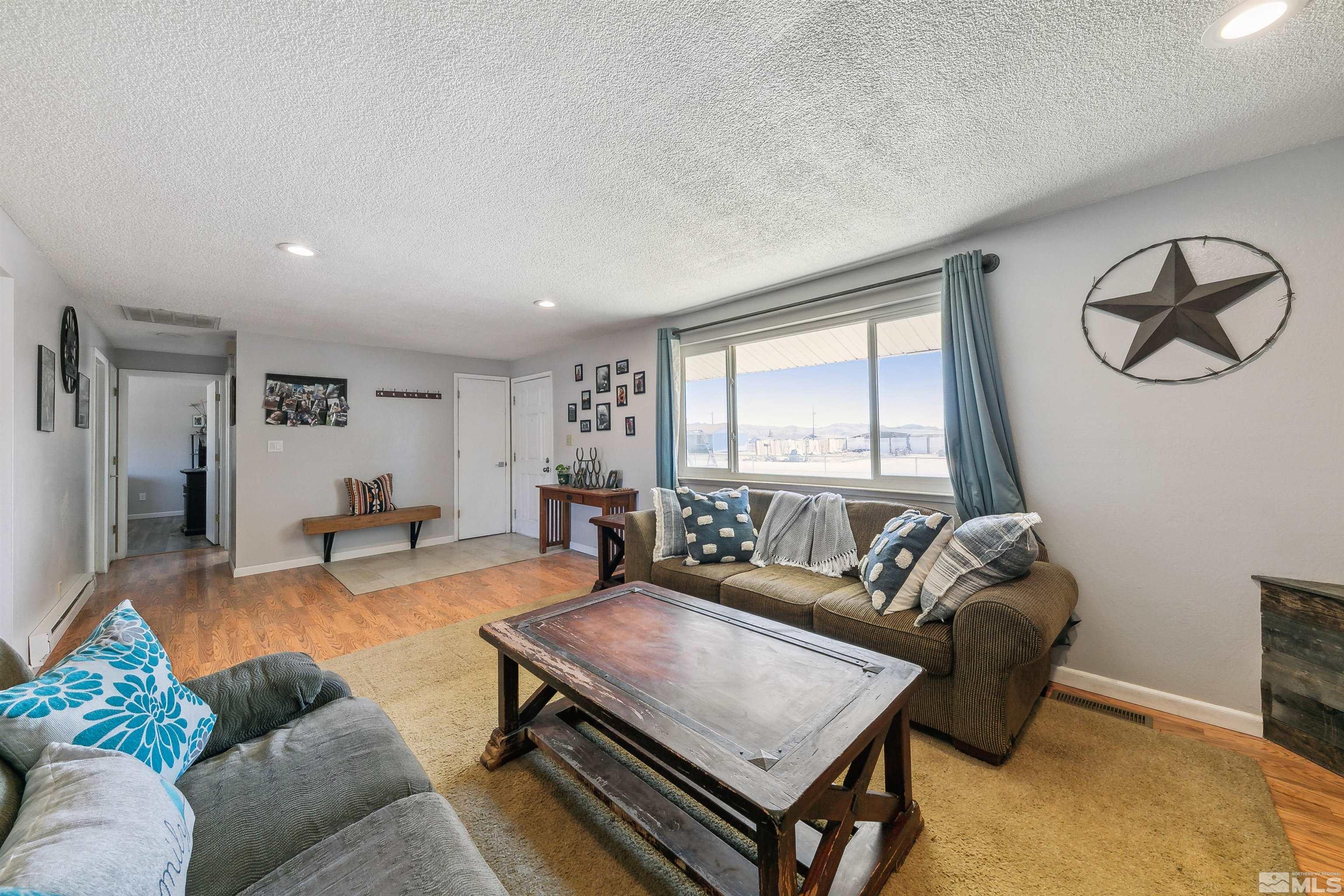 11765 Pepper Way Reno, NV 89506 - Photo 7 of 33 Photo 7