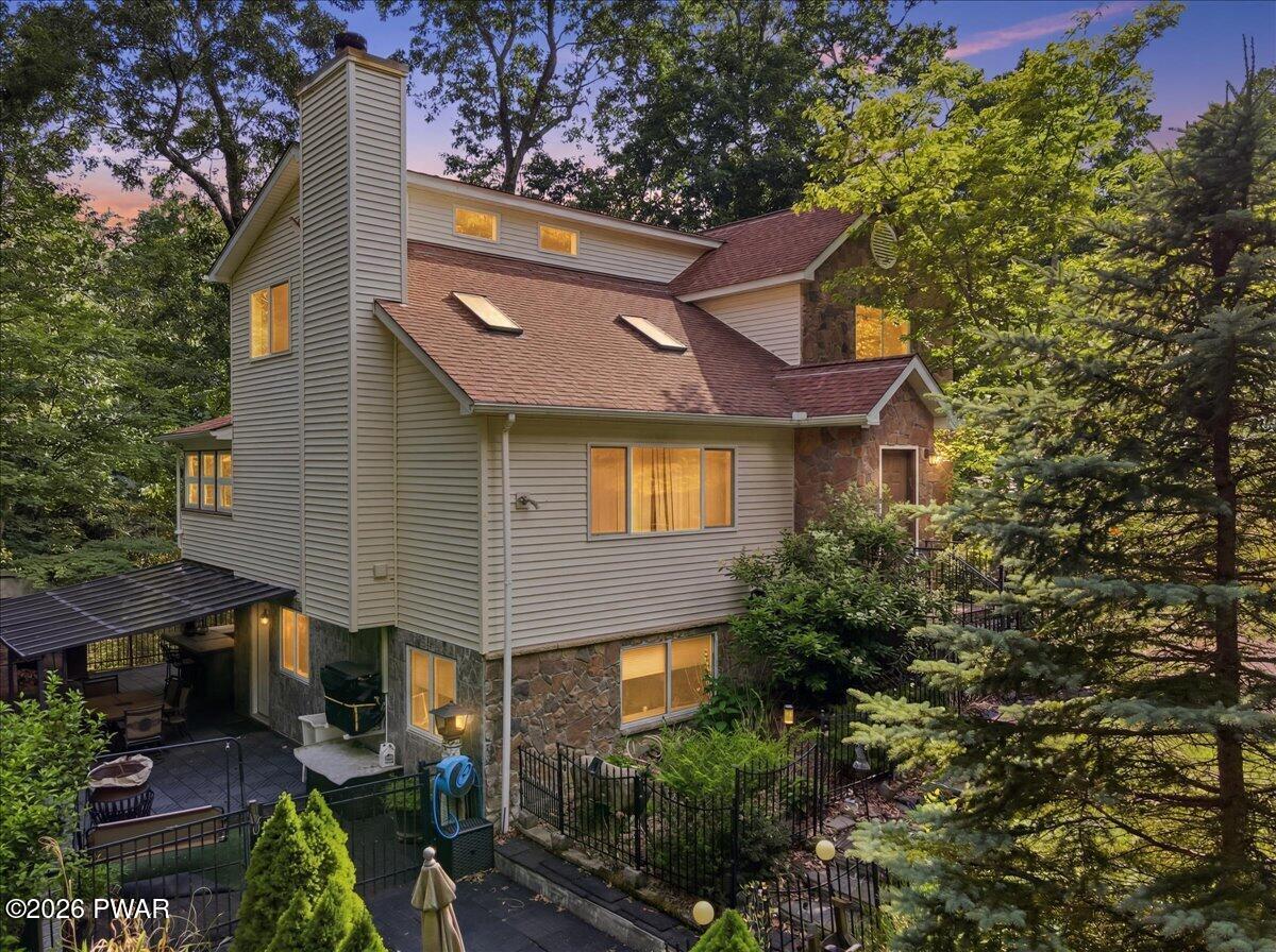 154 Forest Ridge Drive Hawley, PA 18428 - Photo 2 of 42