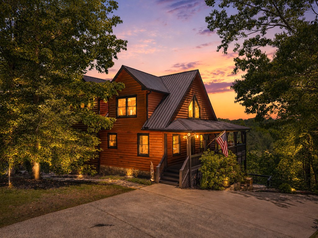 495 Trails End Ridge Ellijay, GA 30540 - Photo 3 of 66 Gallery Image 3