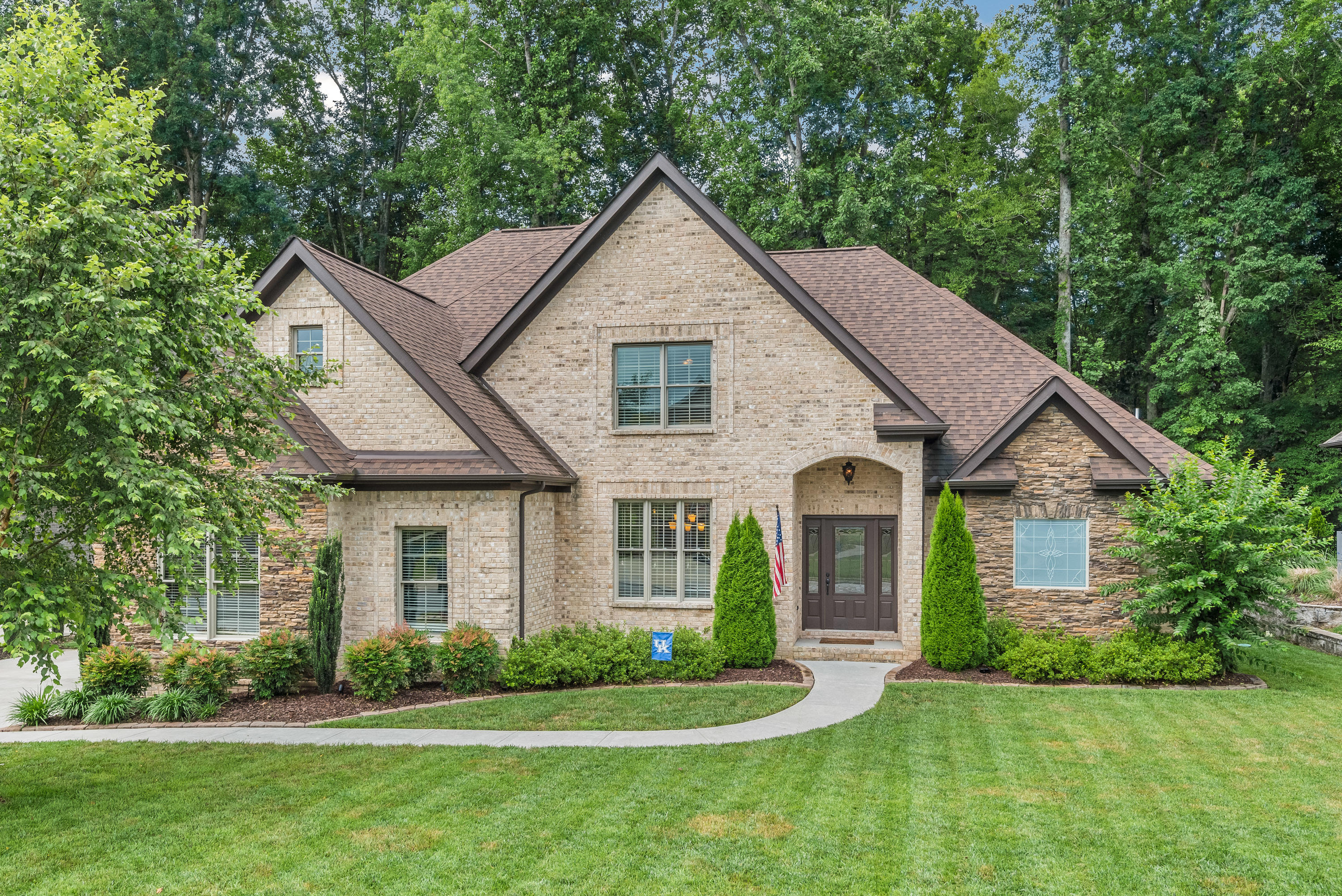 6303 Deep Canyon Road Hixson, TN 37343 - Photo 1 of 35 6303_Deep_Canyon_Dr_01