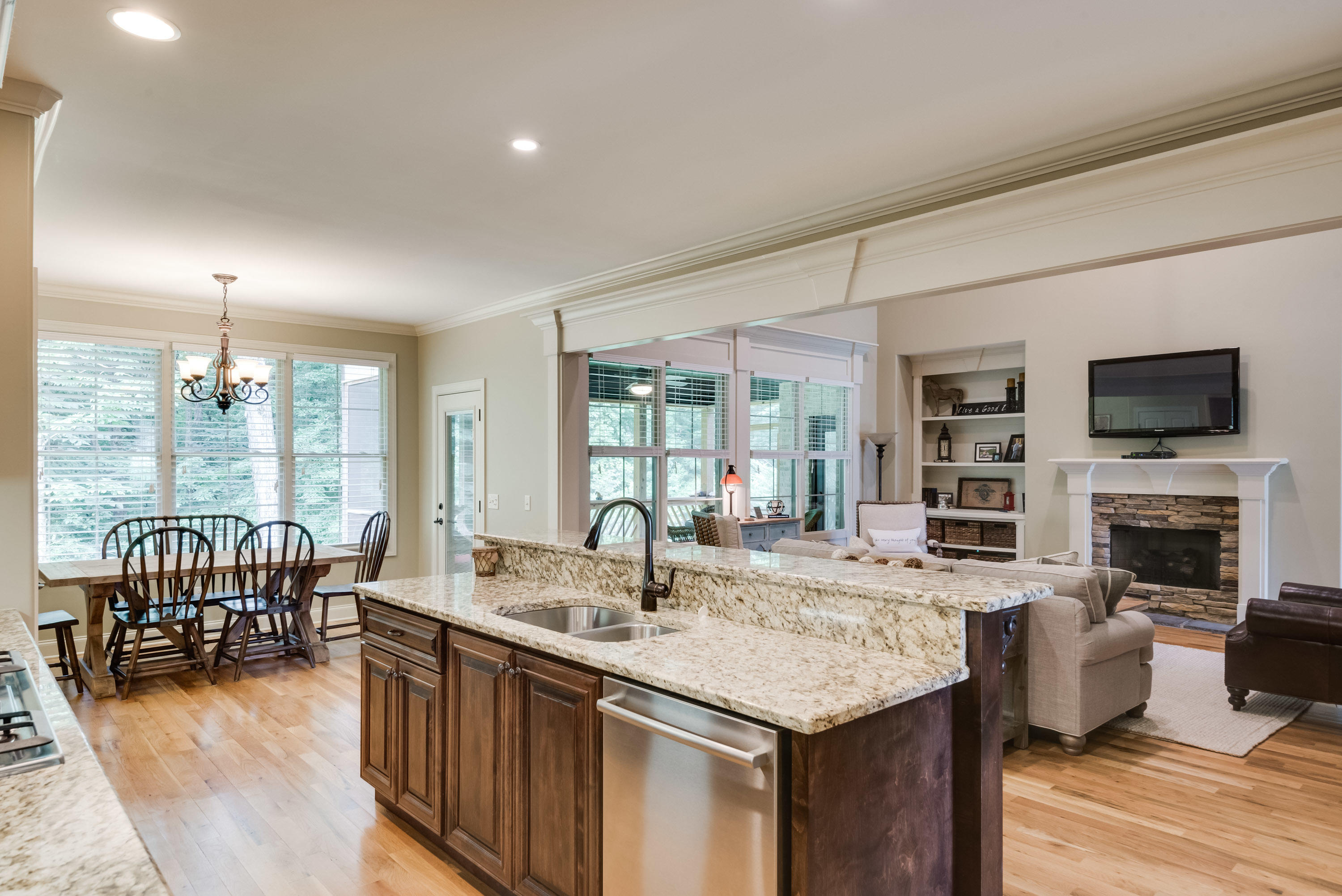 6303 Deep Canyon Road Hixson, TN 37343 - Photo 14 of 35 6303_Deep_Canyon_Dr_14