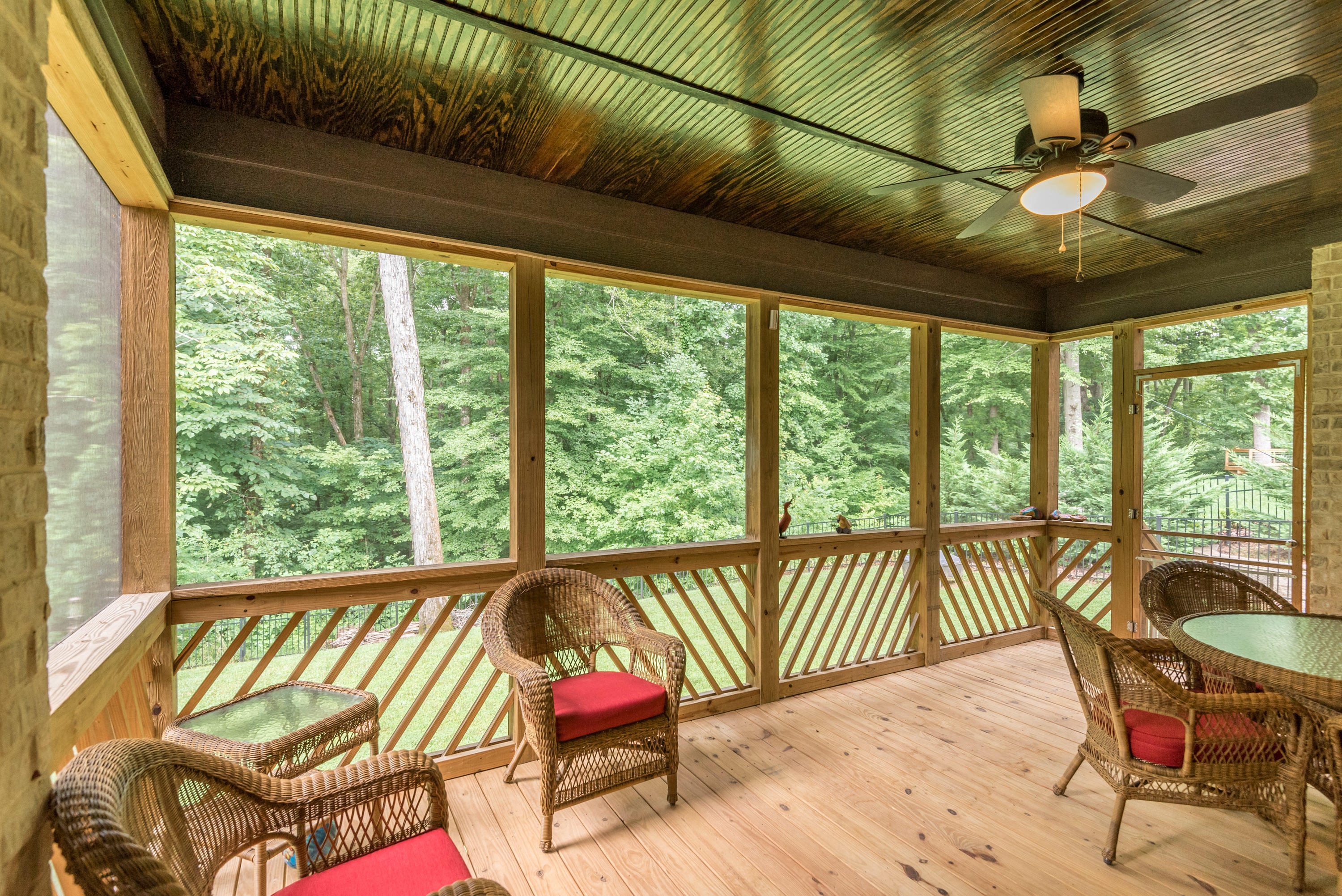 6303 Deep Canyon Road Hixson, TN 37343 - Photo 8 of 35 6303_Deep_Canyon_Dr_08
