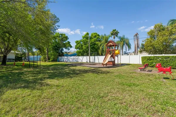 $1,500 | 3300 Fox Chase Circle, Unit 202, Palm Harbor, FL 34683