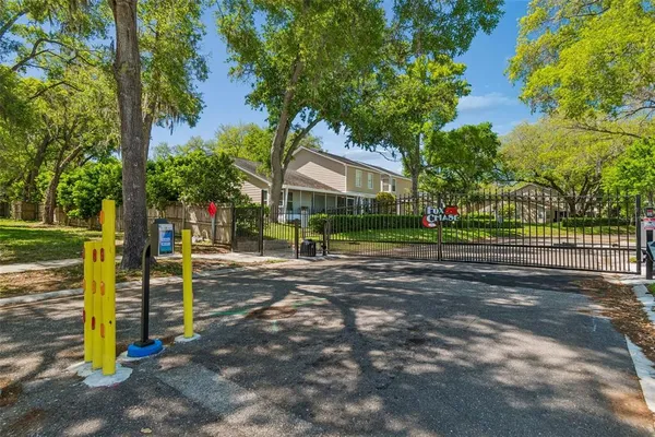 $1,500 | 3300 Fox Chase Circle, Unit 202, Palm Harbor, FL 34683