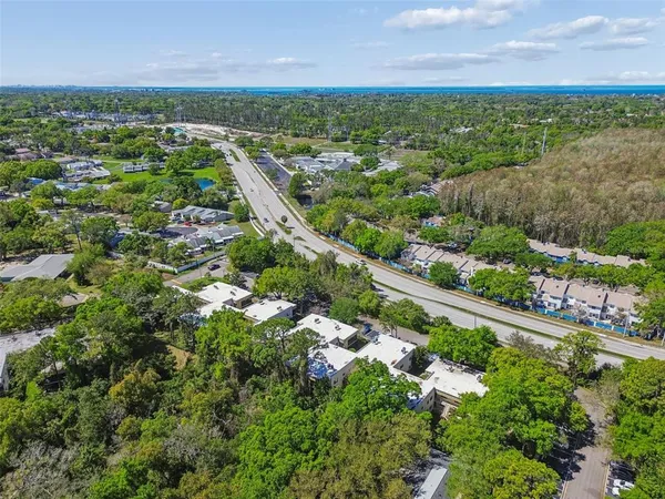 $1,500 | 3300 Fox Chase Circle, Unit 202, Palm Harbor, FL 34683