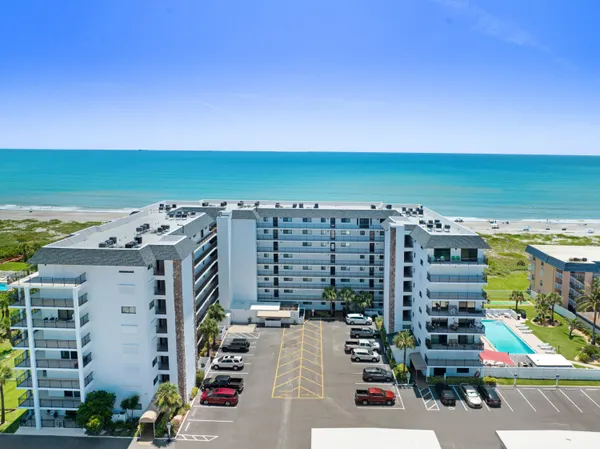 $3,000 | 650 North Atlantic Avenue, Unit 105, Cocoa Beach, FL 32931