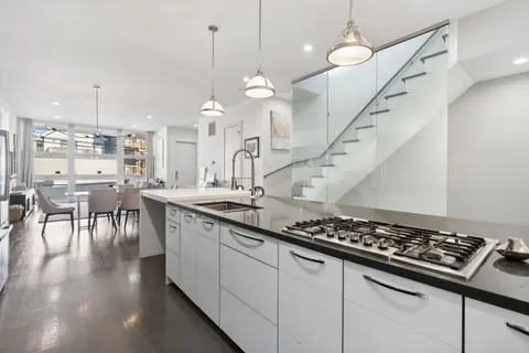 $1,099,000 | 1339 West Ancona Street, Chicago, IL 60642