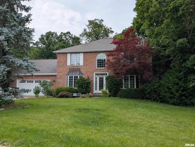 $494,000 | 1315 West Wexford Place, Peoria, IL 61615