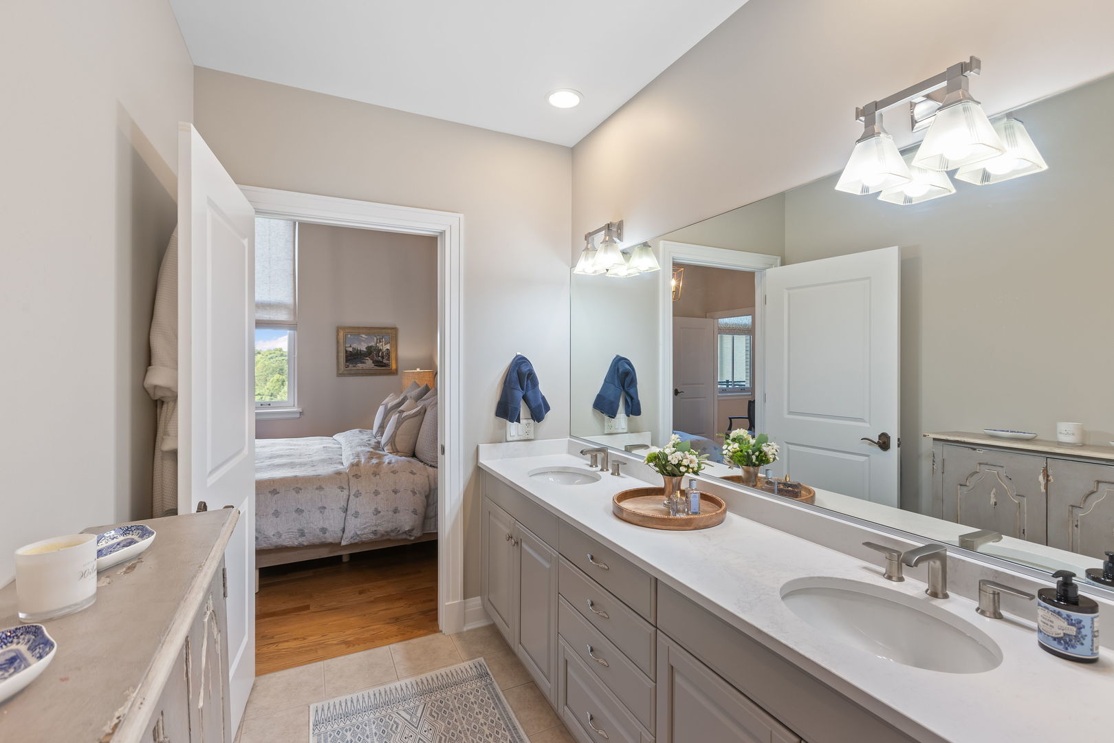 1041 Ridge Road, Unit 410 Wilmette, IL 60091 - Photo 19 of 24 Gallery Image 19