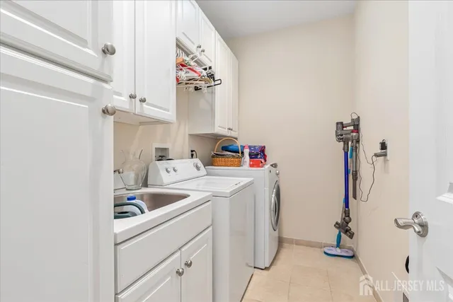 $1,479,000 | 11 Madaline Drive, Edison, NJ 08820