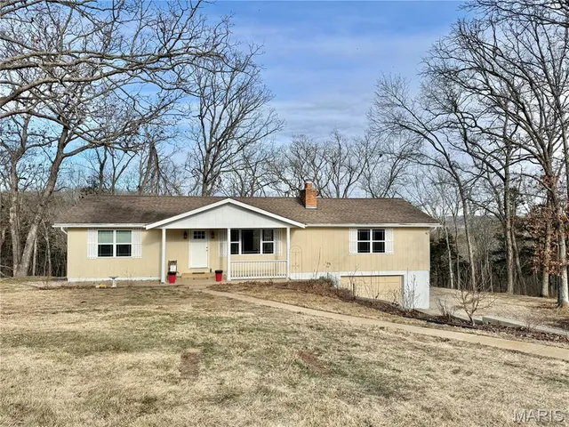$395,000 | 5362 West Anding Drive, Catawissa, MO 63015