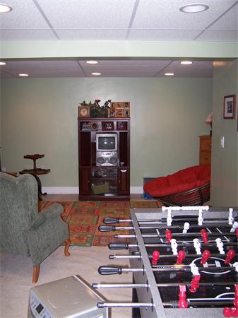 66 Bennett Hill Road Rowley, MA 01969 - Photo 3 of 12 Gallery Image 3