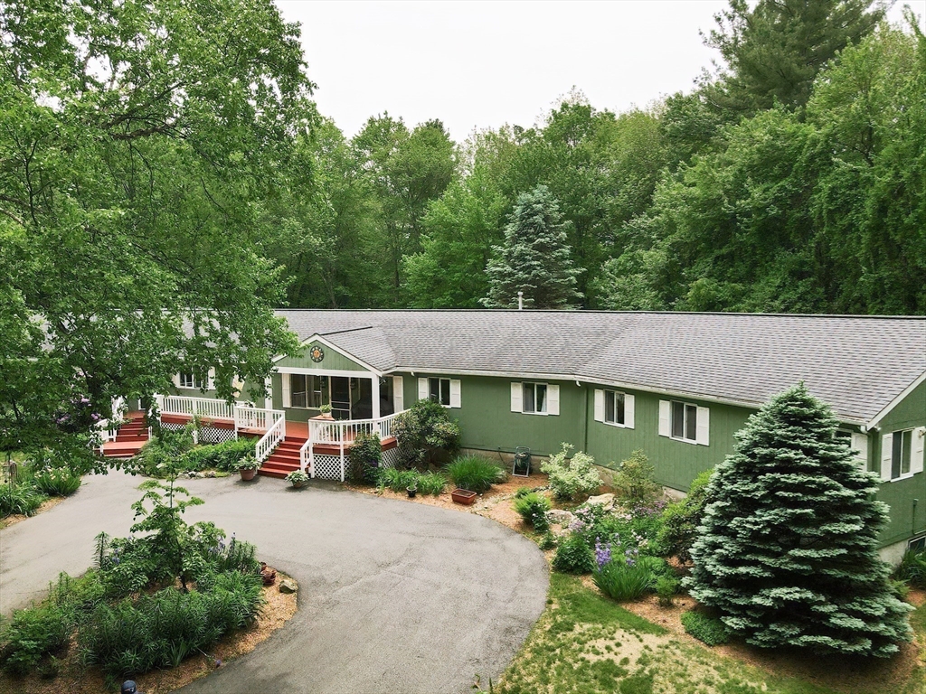 5 Deerfield Road Medway, MA 02053 - Photo 3 of 41 Gallery Image 3