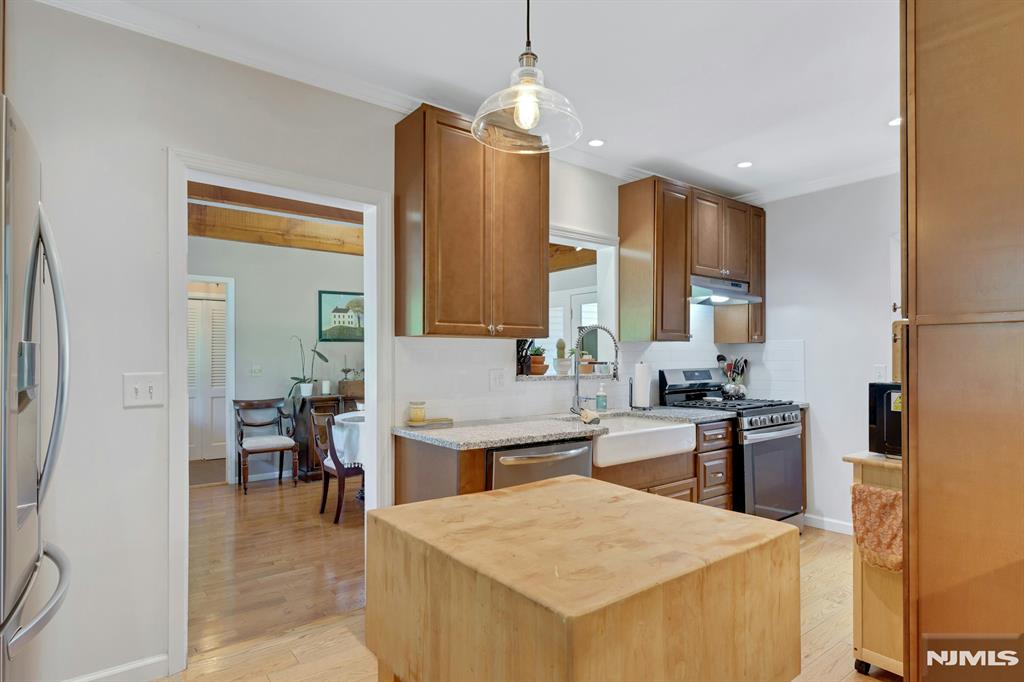 104 Steinmetz Road Hillsborough, NJ 08844 - Photo 9 of 50