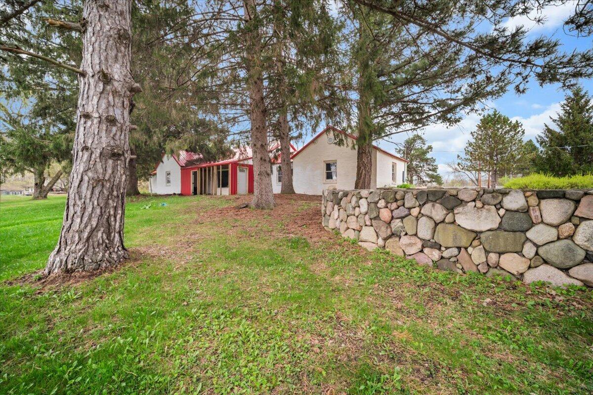 5599 Howard City Edmore Road Vestaburg, MI 48891 - Photo 4 of 47 15-EXTERIOR 04