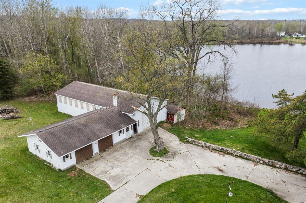 5599 Howard City Edmore Road Vestaburg, MI 48891 - Photo 9 of 47 Aerial Pole Barns