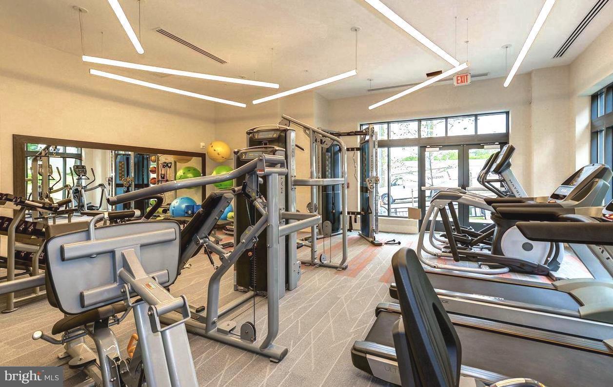 989 South Buchanan Street, Unit 312 Arlington, VA 22204 - Photo 38 of 45 a view of a room with gym equipment