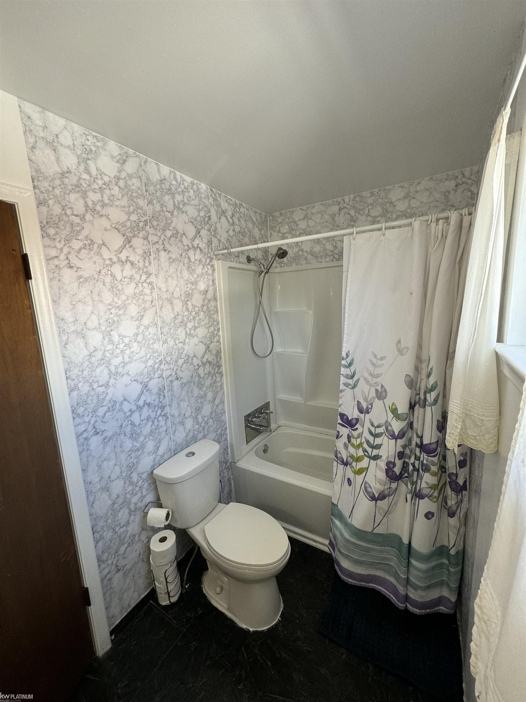 12 Barbara Street Mount Clemens, MI 48043 - Photo 22 of 31