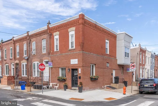 $600,000 | 2501 Carpenter Street, Philadelphia, PA 19146