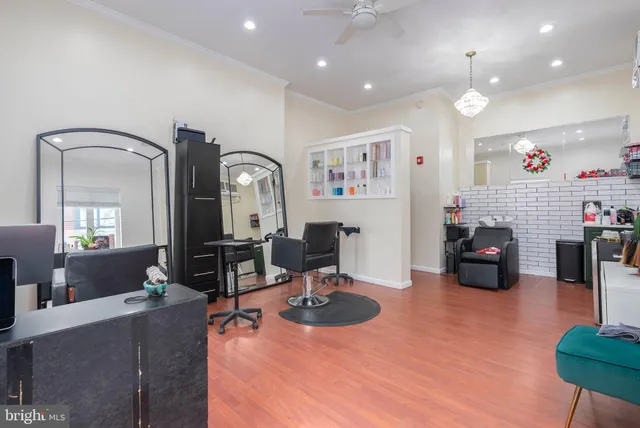 $600,000 | 2501 Carpenter Street, Philadelphia, PA 19146