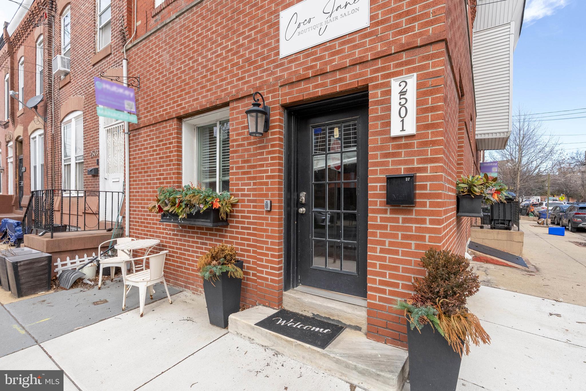 2501 Carpenter Street Philadelphia, PA 19146 - Photo 3 of 32