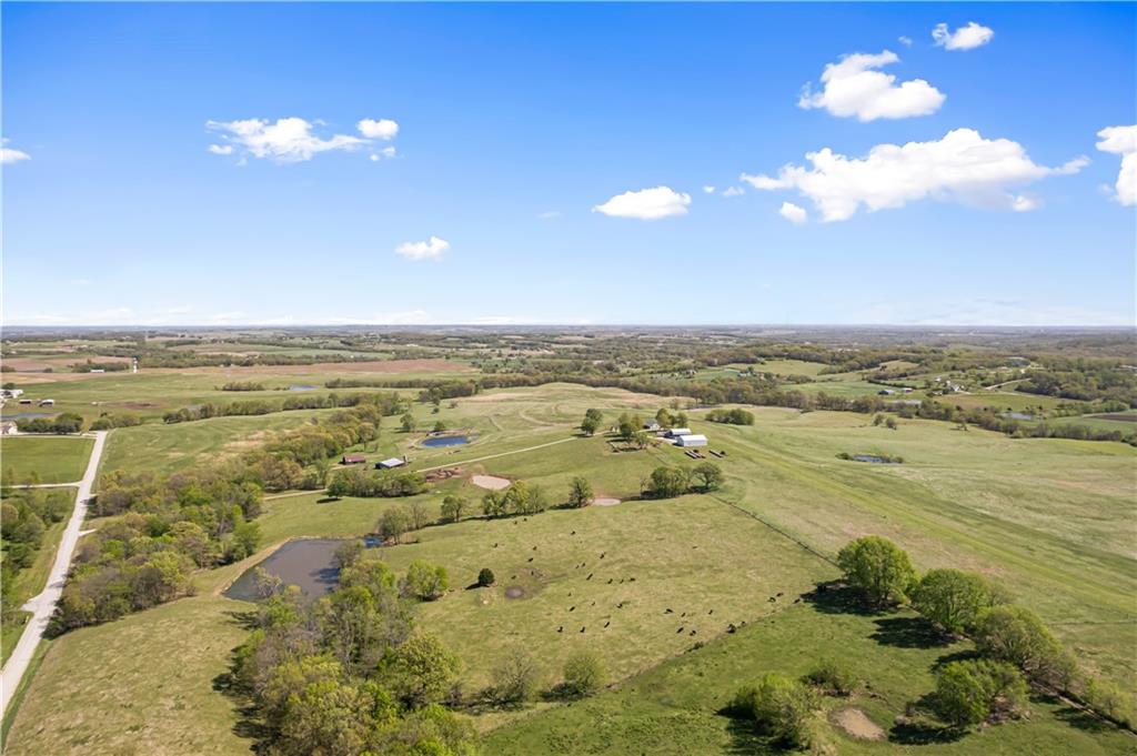 7724 Cavalry Hill Road Odessa, MO 64076 - Photo 12 of 61