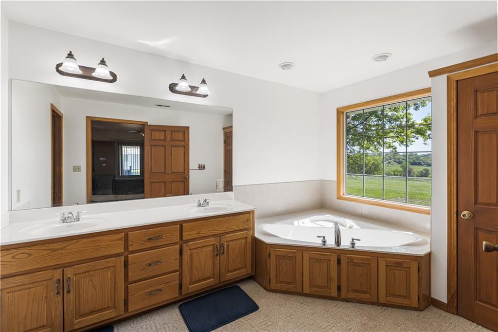 7724 Cavalry Hill Road Odessa, MO 64076 - Photo 40 of 61