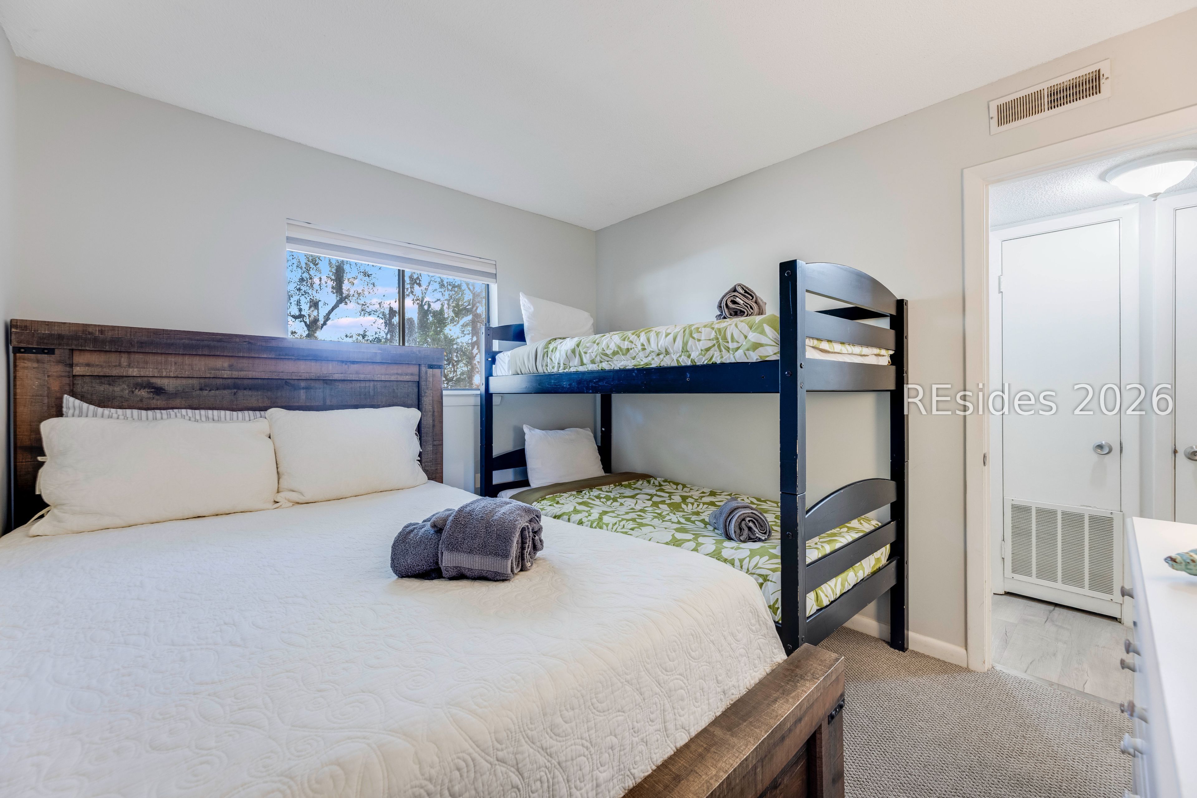 45 Folly Field Road, Unit 9H Hilton Head Island, SC 29928 - Photo 15 of 26