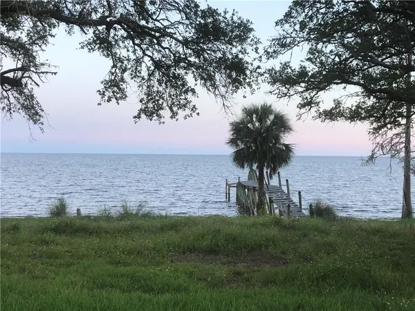 $525,000 | 3077 Highway 98 East, Carrabelle, FL 32322