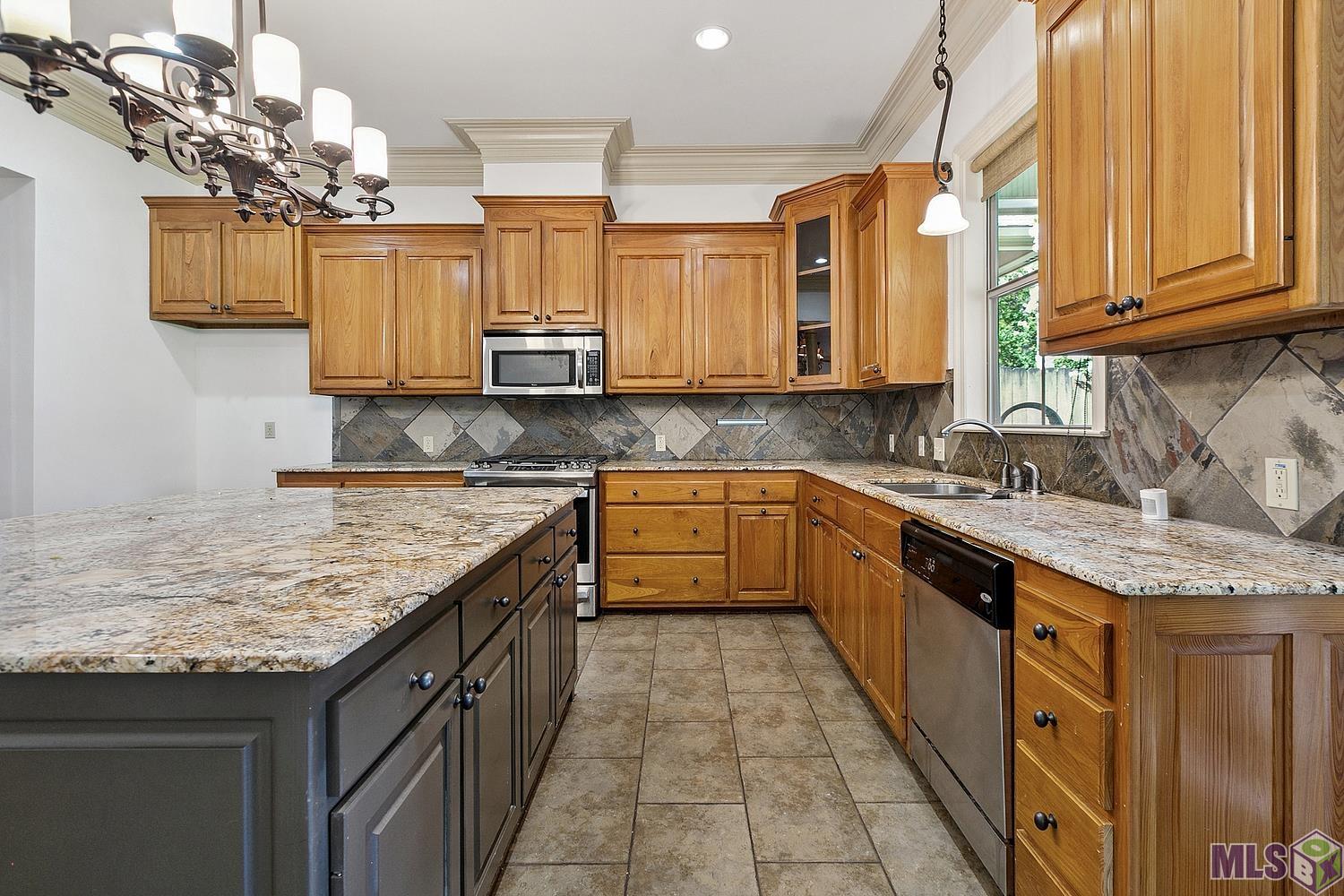 5214 Quarter Lane Baton Rouge, LA 70809 - Photo 8 of 30