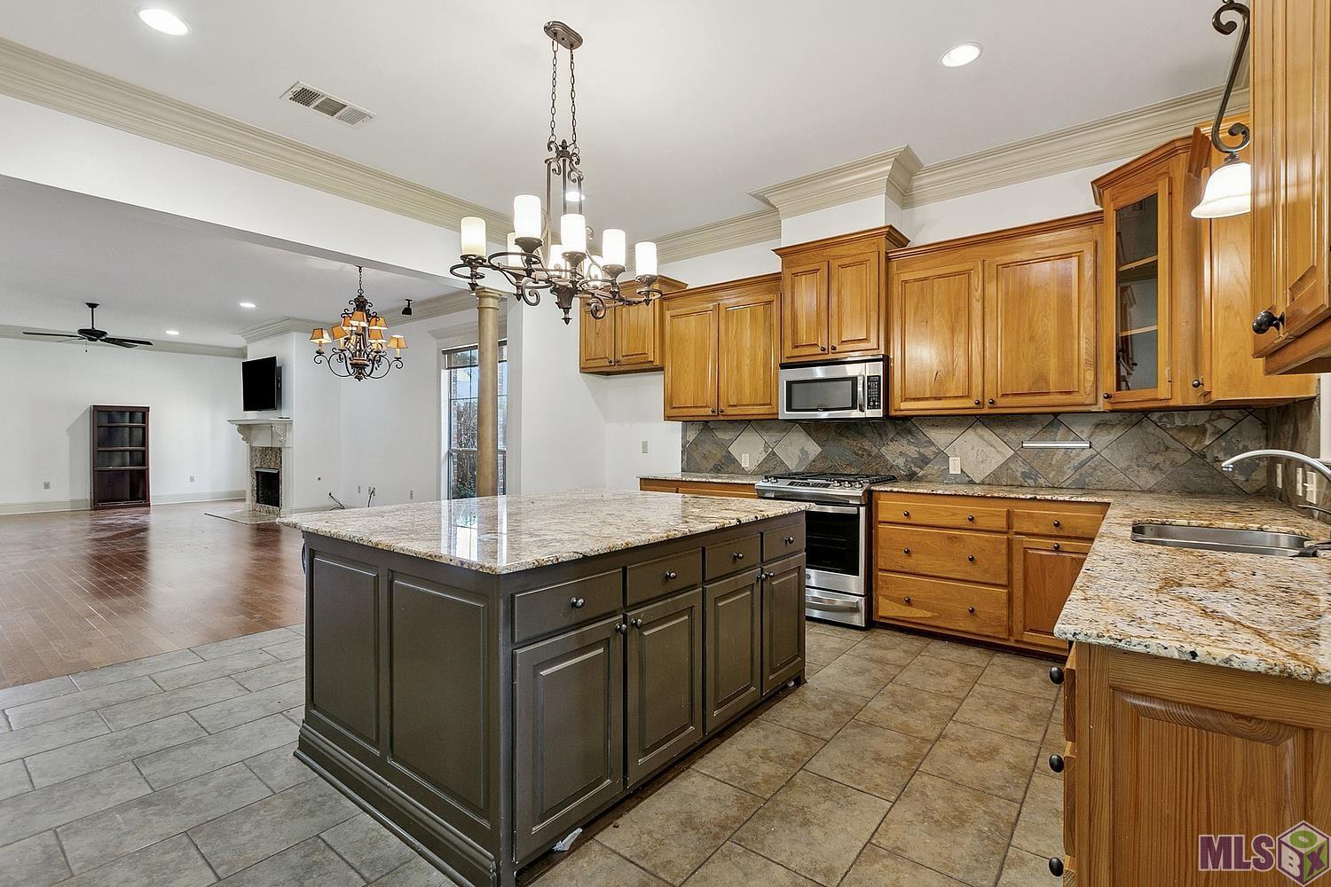 5214 Quarter Lane Baton Rouge, LA 70809 - Photo 9 of 30