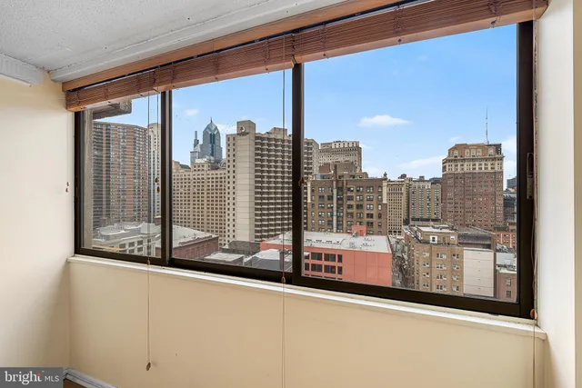 $450,000 | 1326 Spruce Street, Unit 1701, Philadelphia, PA 19107