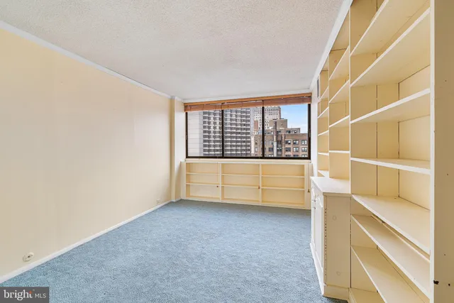 $450,000 | 1326 Spruce Street, Unit 1701, Philadelphia, PA 19107