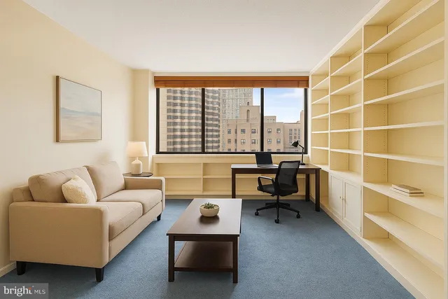 $450,000 | 1326 Spruce Street, Unit 1701, Philadelphia, PA 19107