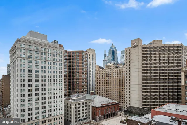 $450,000 | 1326 Spruce Street, Unit 1701, Philadelphia, PA 19107