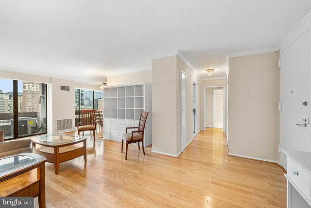 $450,000 | 1326 Spruce Street, Unit 1701, Philadelphia, PA 19107