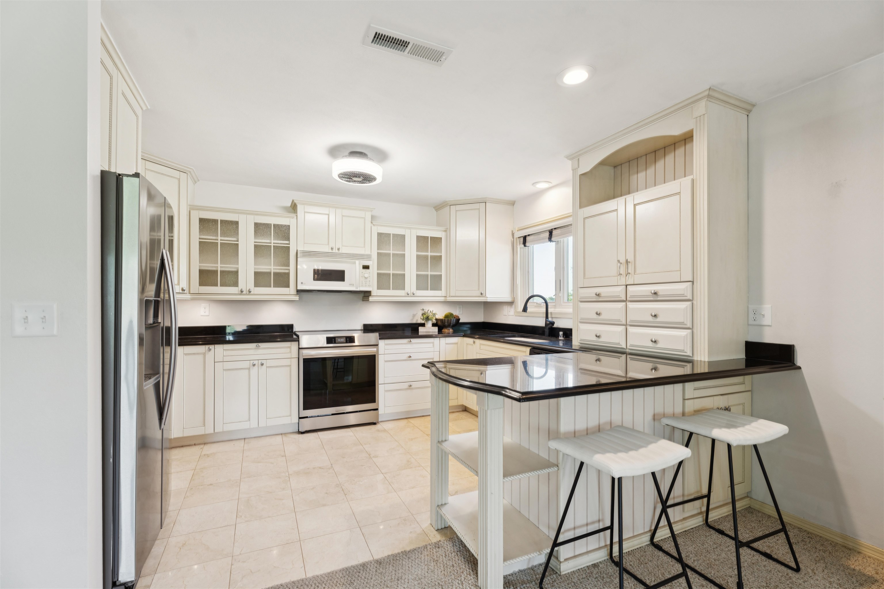 2490 Stroebe Island Drive Appleton, WI 54914 - Photo 6 of 27