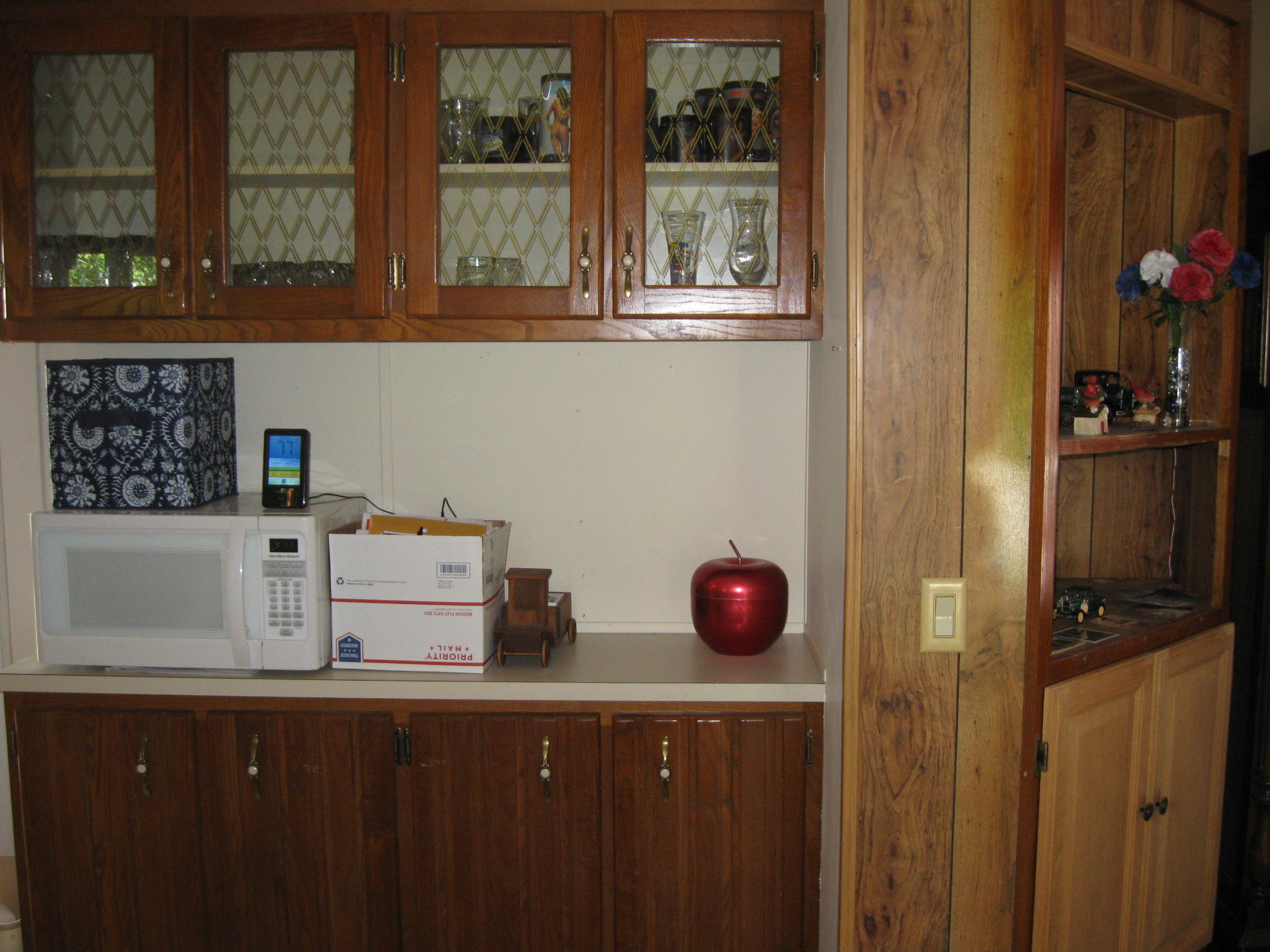 362 Creek Road Spring City, TN 37381 - Photo 8 of 32 kitchen storage