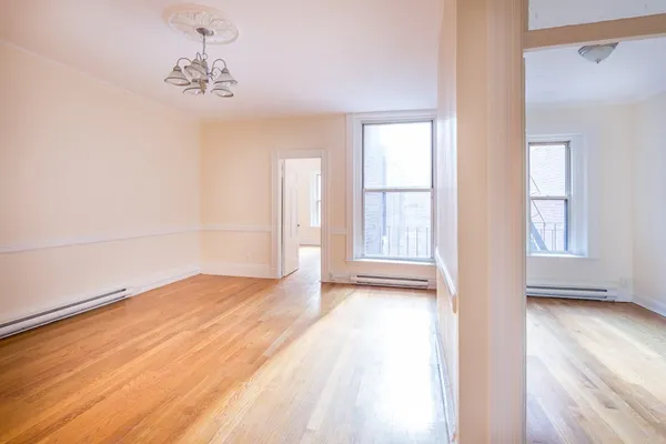 $4,400 | 154 Newbury Street, Unit 3AR, Boston, MA 02116
